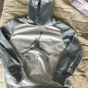 Cute sweat shirt from Nike!